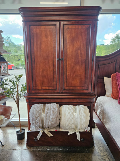 Queen Bedroom Set from Chris Madden