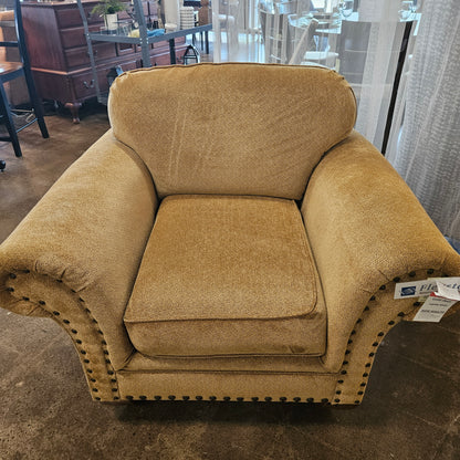 Flexsteel Goldenrod Nail head Trimmed Chair