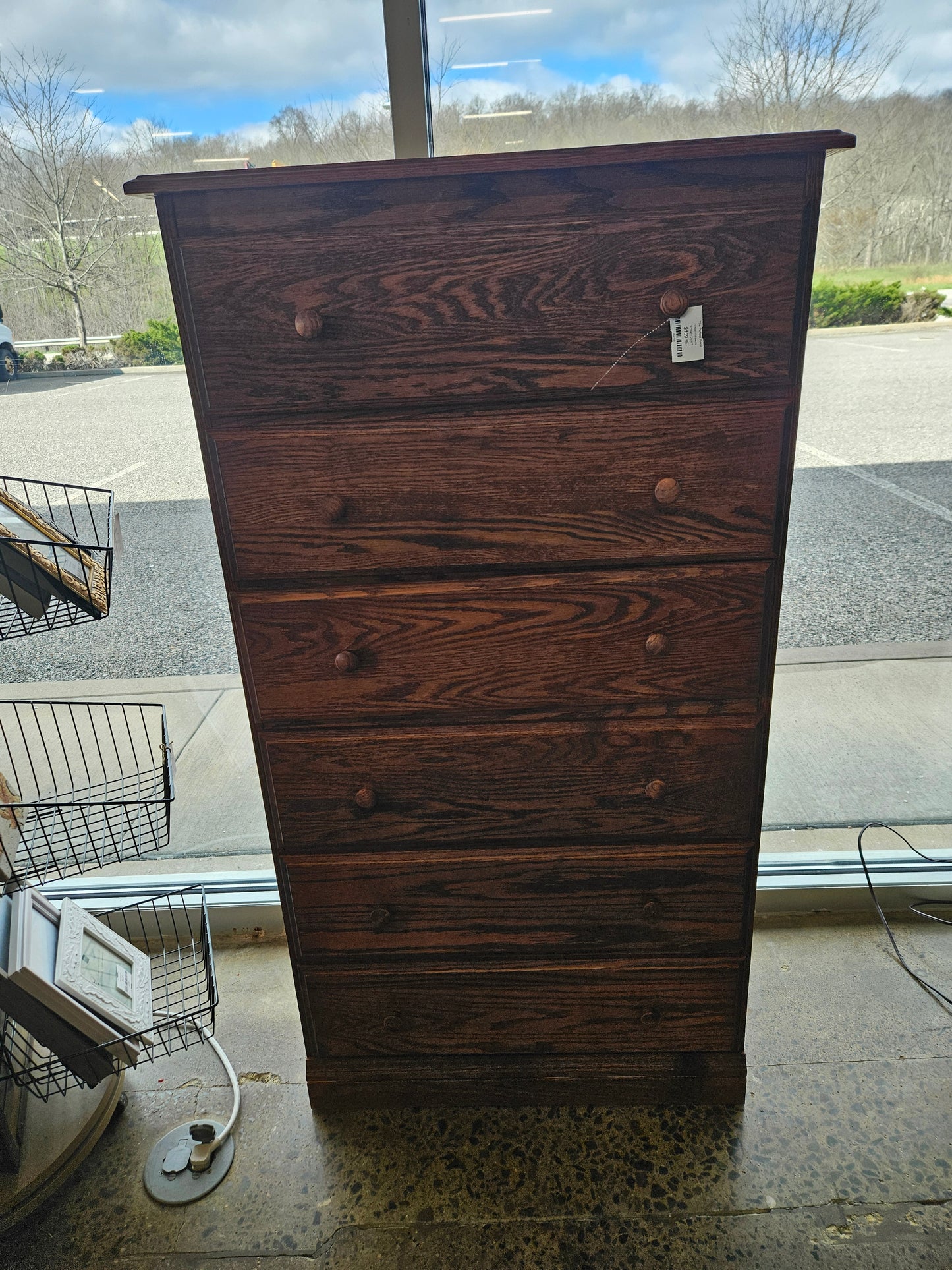 Chest of drawers