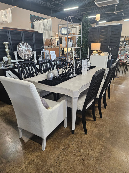 Universal Dining Set (Table/8 chairs)