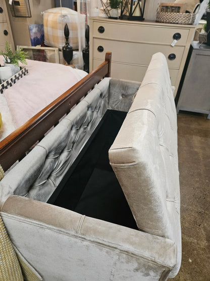 Upholstered storage bench
