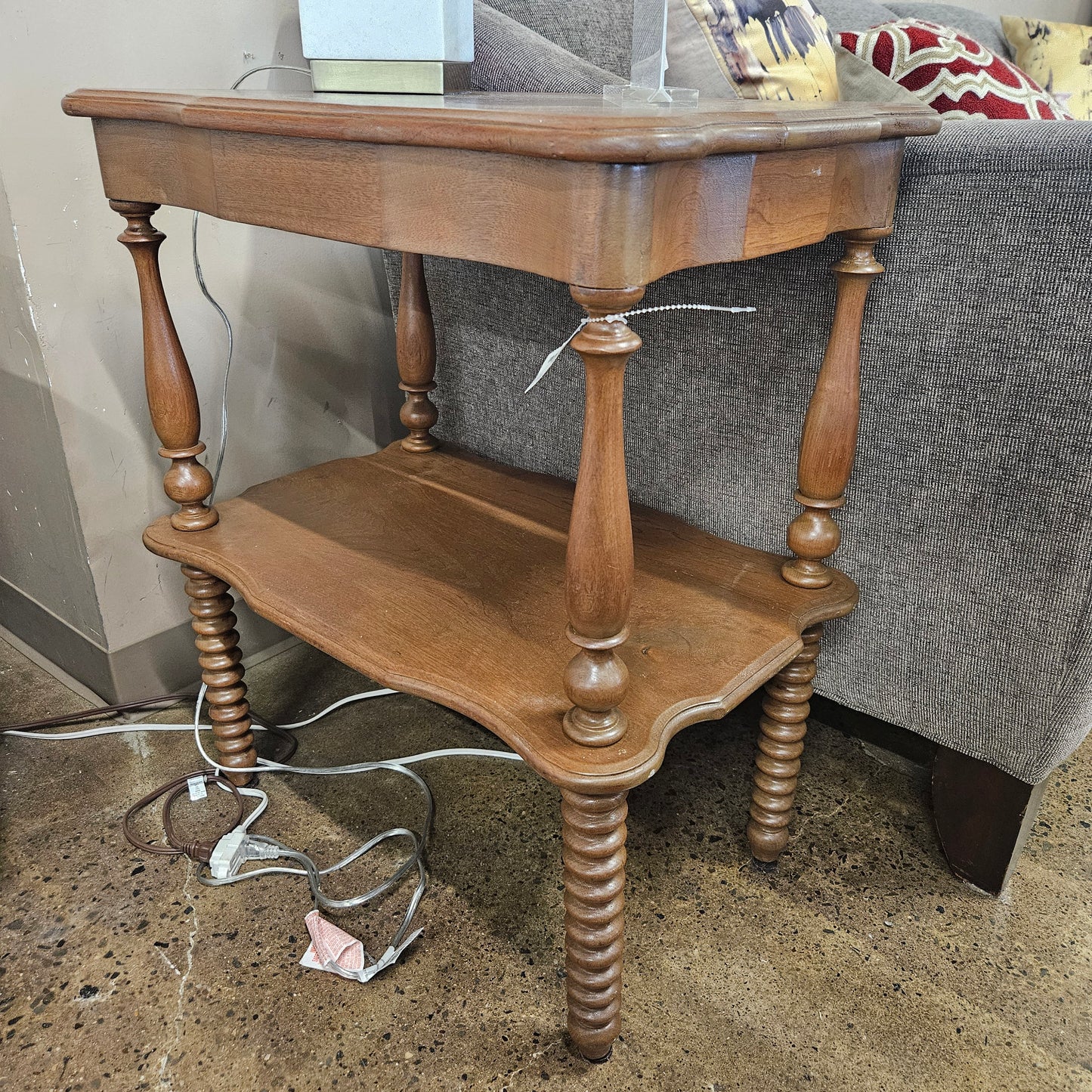 End table with spindle legs and lift top