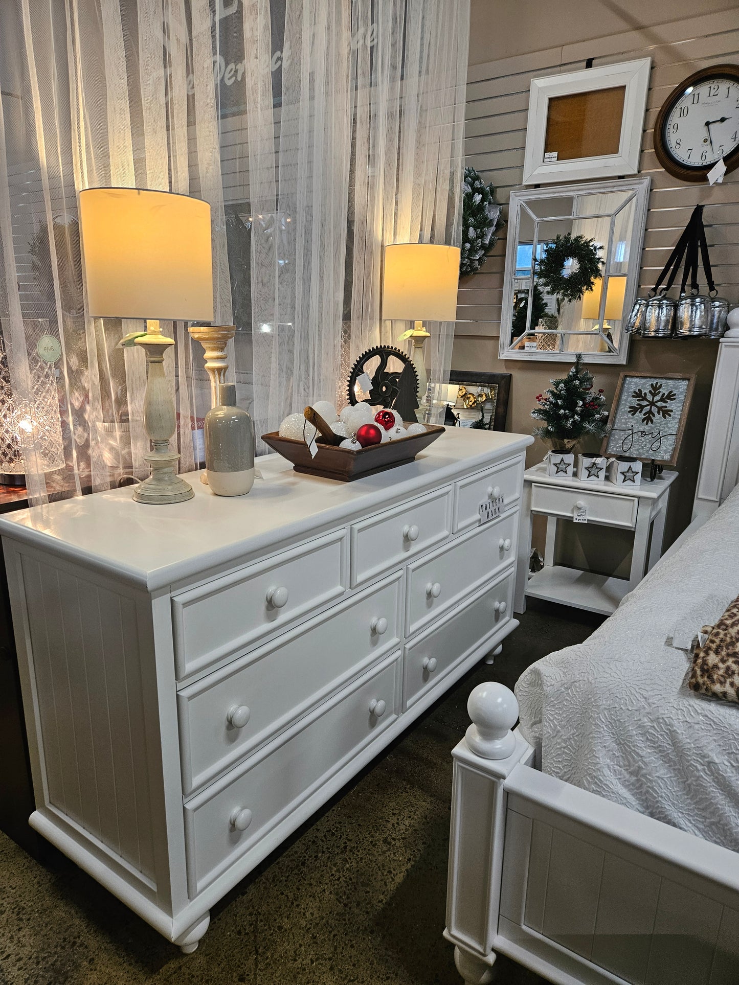 King White Bed Set (3 pcs)