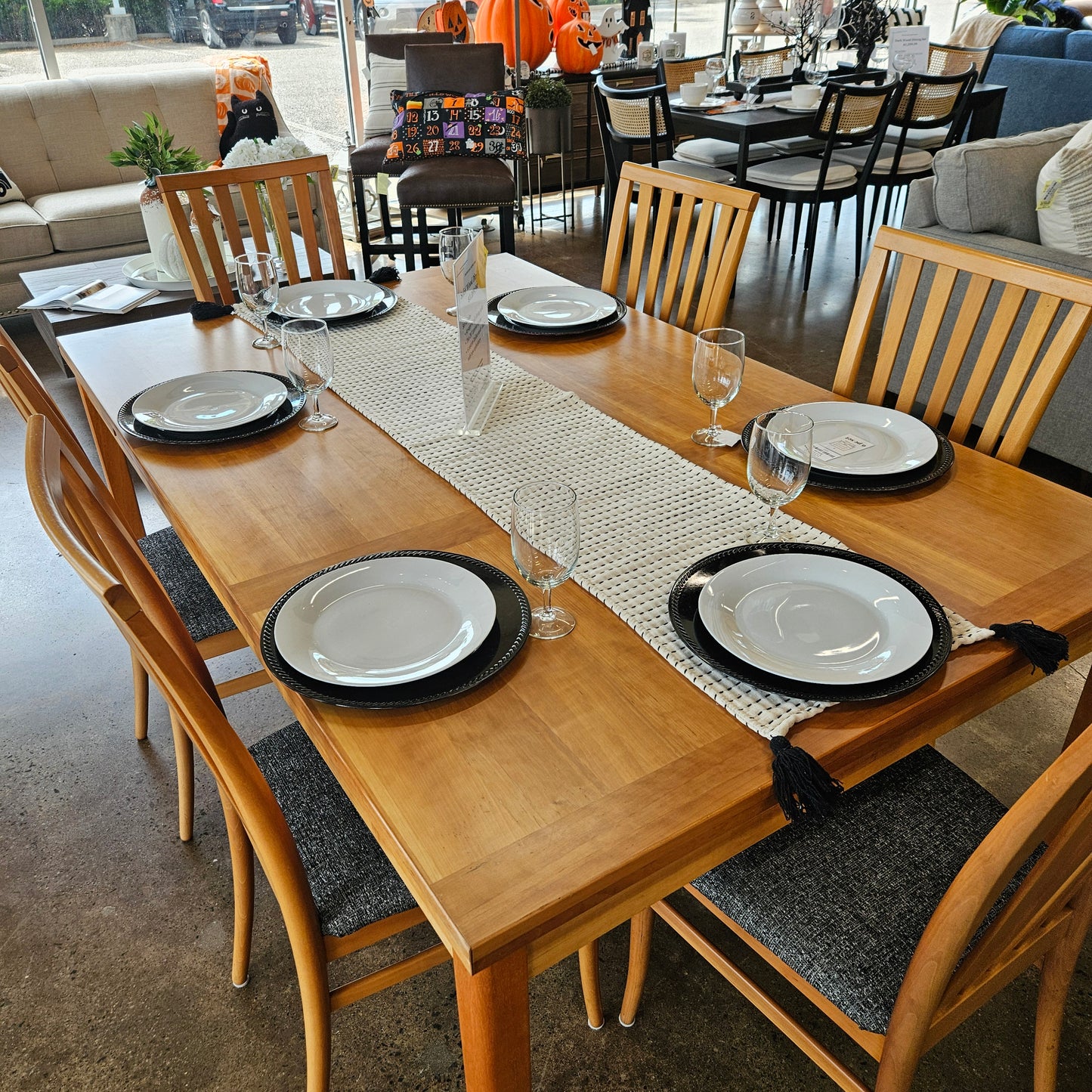 Solid wood modern dining set