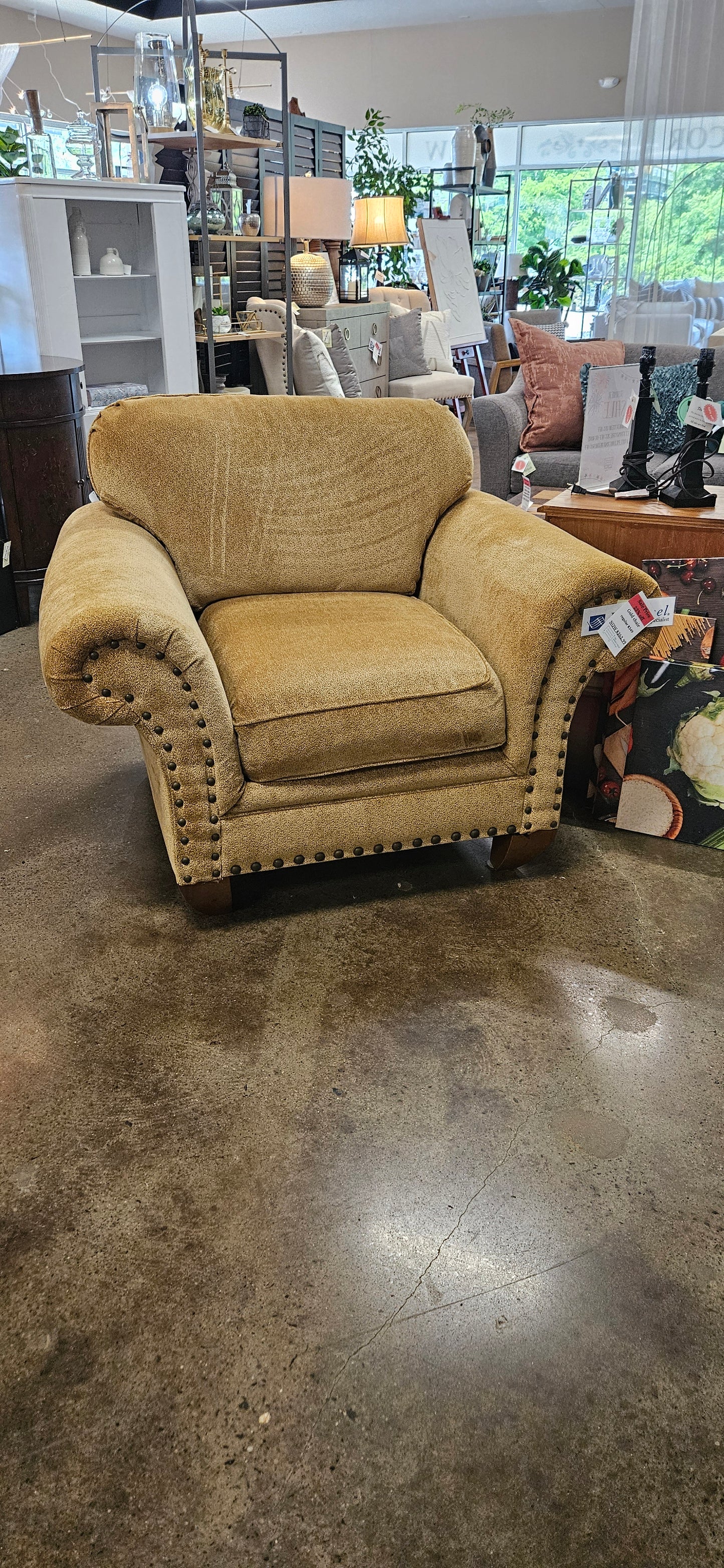 Flexsteel Goldenrod Nail head Trimmed Chair