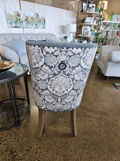 Pier 1 Accent Chairs (Setof2)