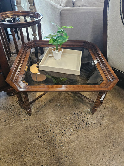 Glass topped wooden end table/coffee table (2pcSet)