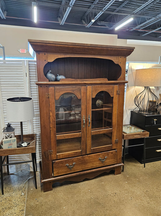 Wooden hutch with glass shelves