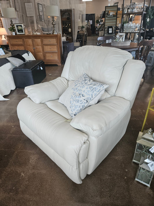 Cream Bonded Leather Recliner