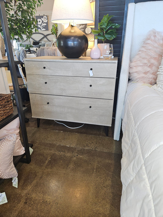 Light Wood Chest (Model Home)