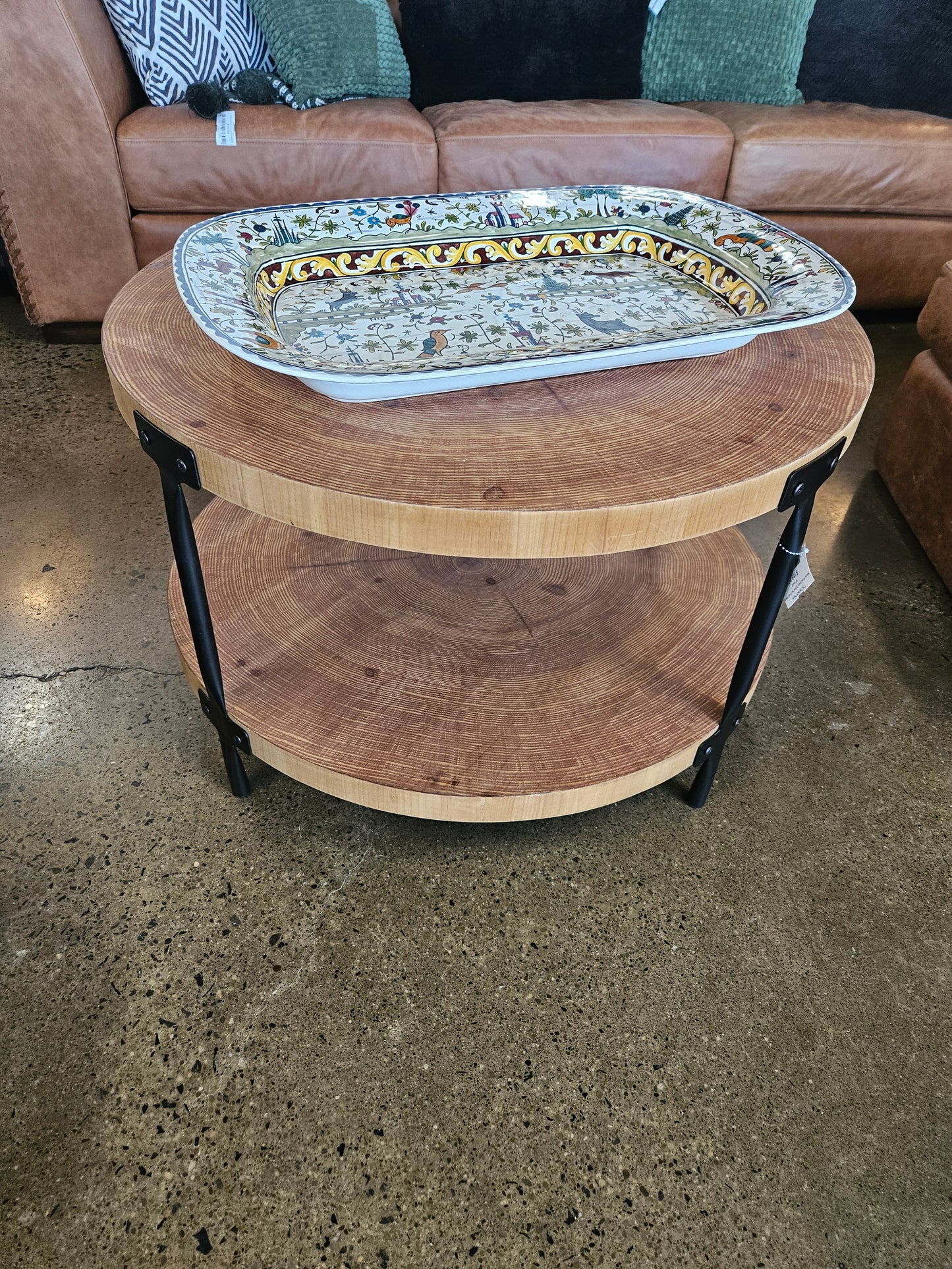 Round Wood Grain Coffee Table with Black Metal Frame