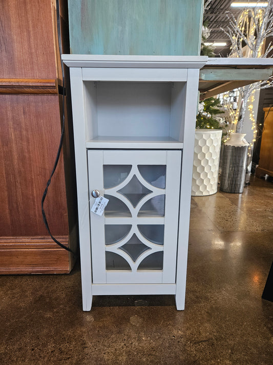 Cabinet w/Glass Door/1 Shelf