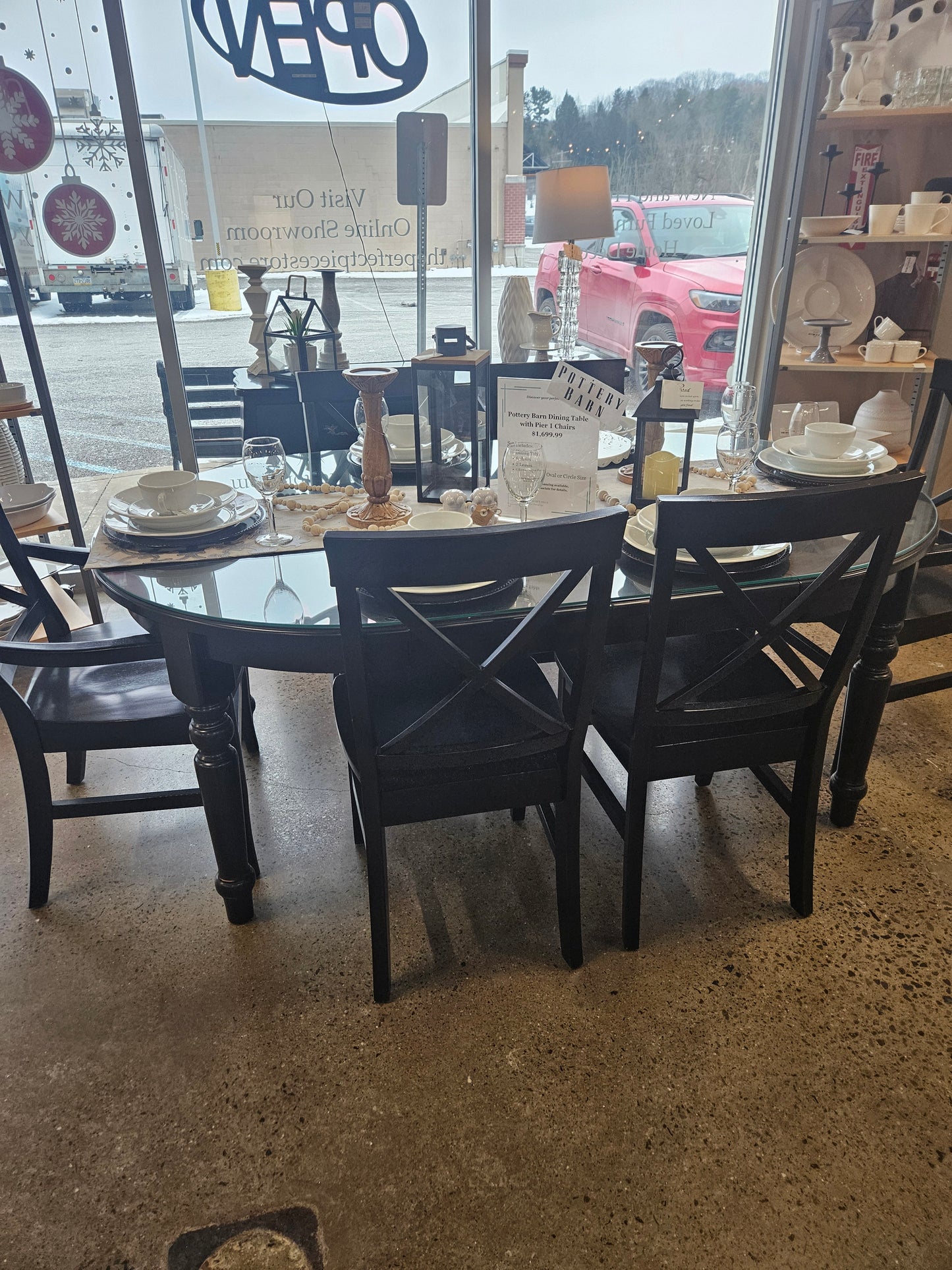Black dining set w/6 chairs and glass top
