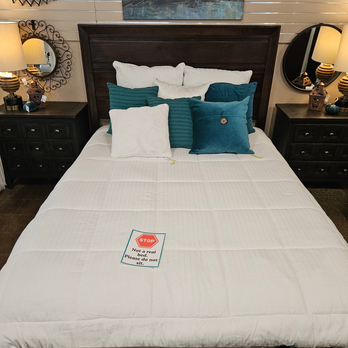Legacy Furniture queen bed and dresser set