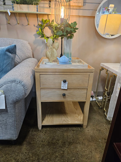 Drexel light wood coffee table on wheels with end table