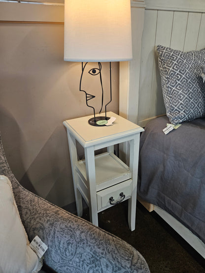 Antique Vanilla Bedroom Set (4pc)