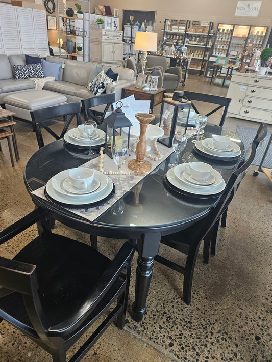 Black dining set w/6 chairs and glass top