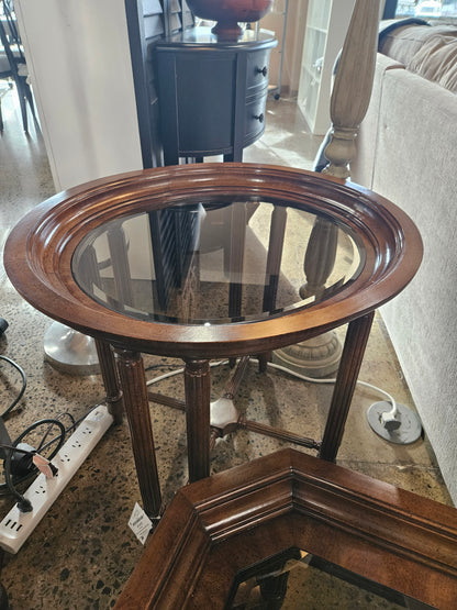 Glass topped wooden end table/coffee table (2pcSet)
