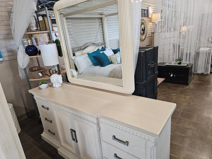 Drexel Heritage cream queen bedroom set
